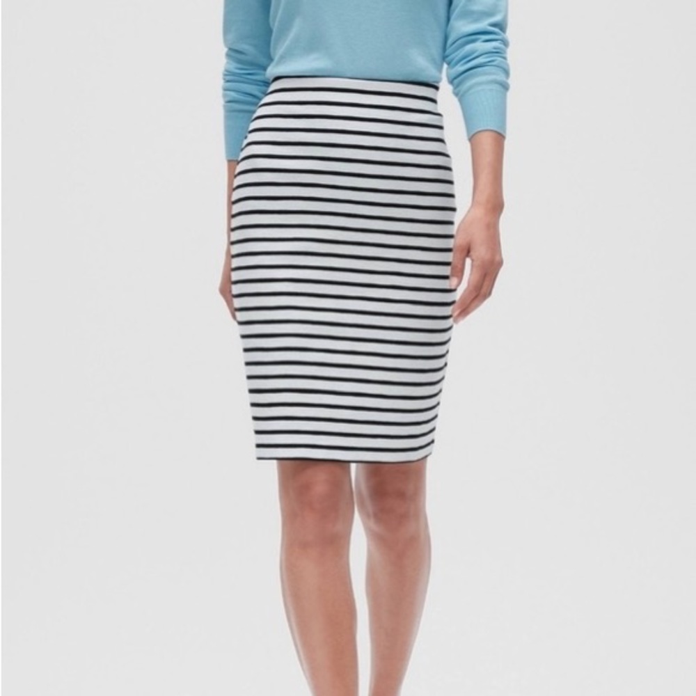 Banana Republic Knit Striped Pencil Skirt - S